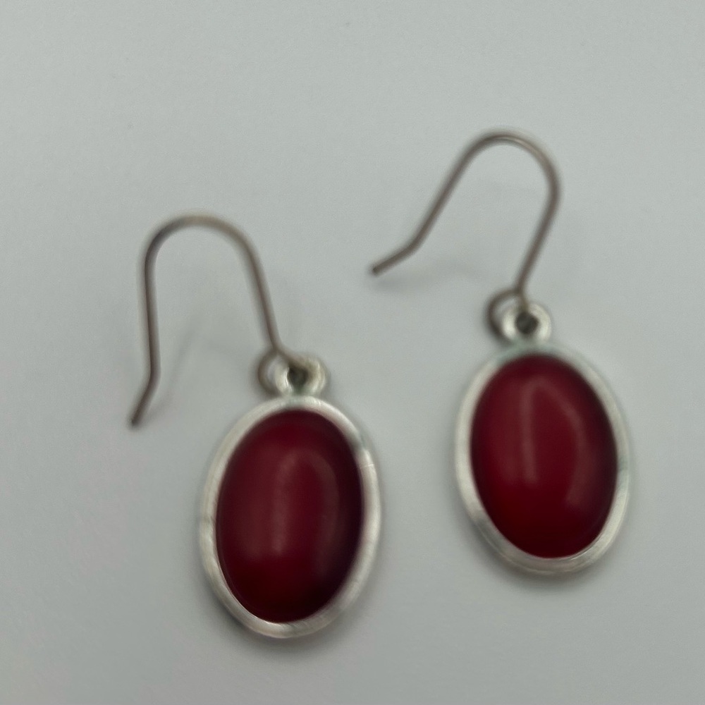 Elegant Red Oval Earrings
